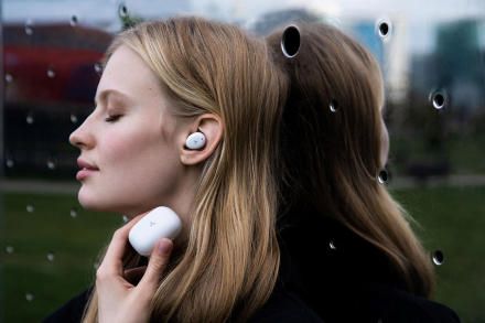 Беспроводные наушники Accesstyle Flame Белые