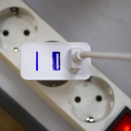 СЗУ Krutoff CH-07L 2xUSB + дата-кабель Lightning 2.4A  White